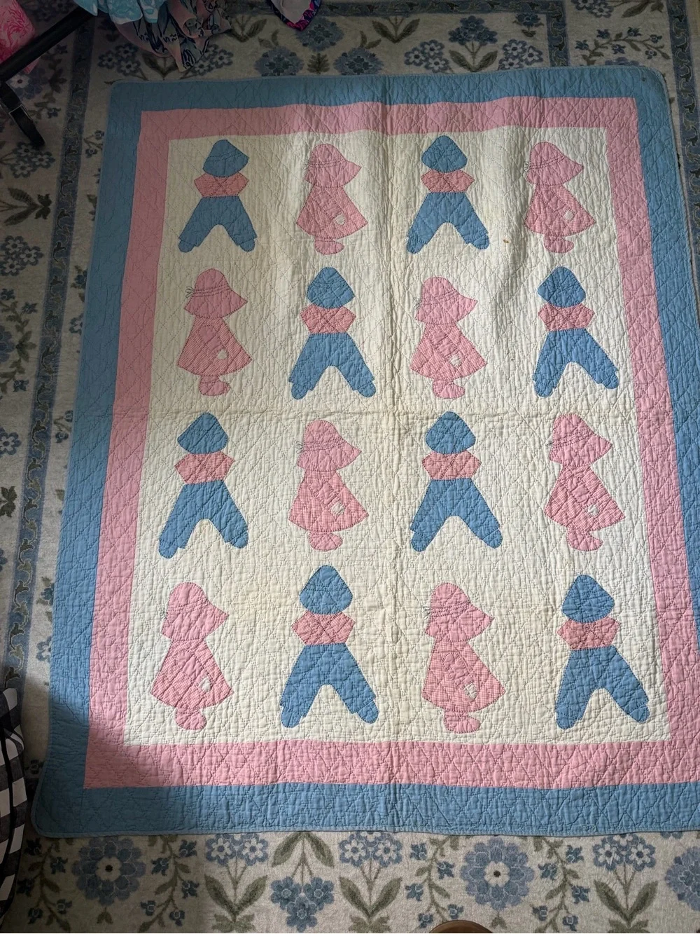 Vintage Cottagecore Handmade Sunbonnet Sue Pink & Blue Patchwork Quilt